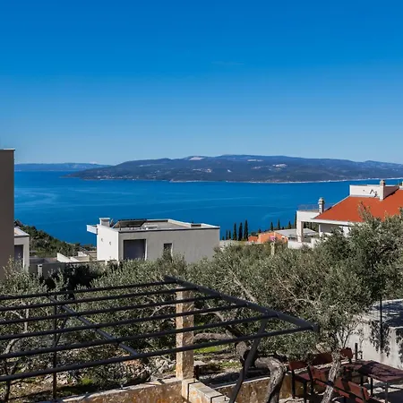Family Friendly With A Swimming Pool - 22975 Apartmán